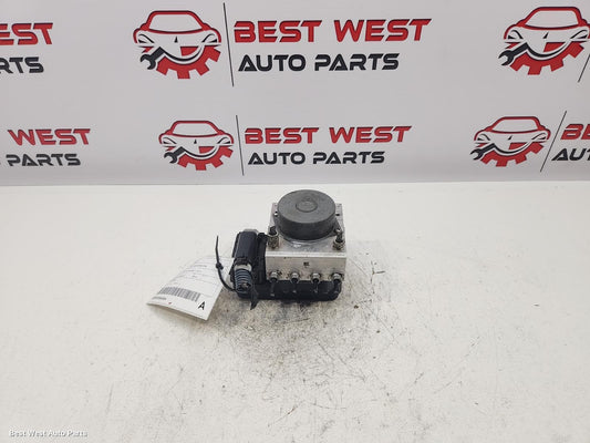 2016 TOYOTA YARIS Abs Pump/Modulator