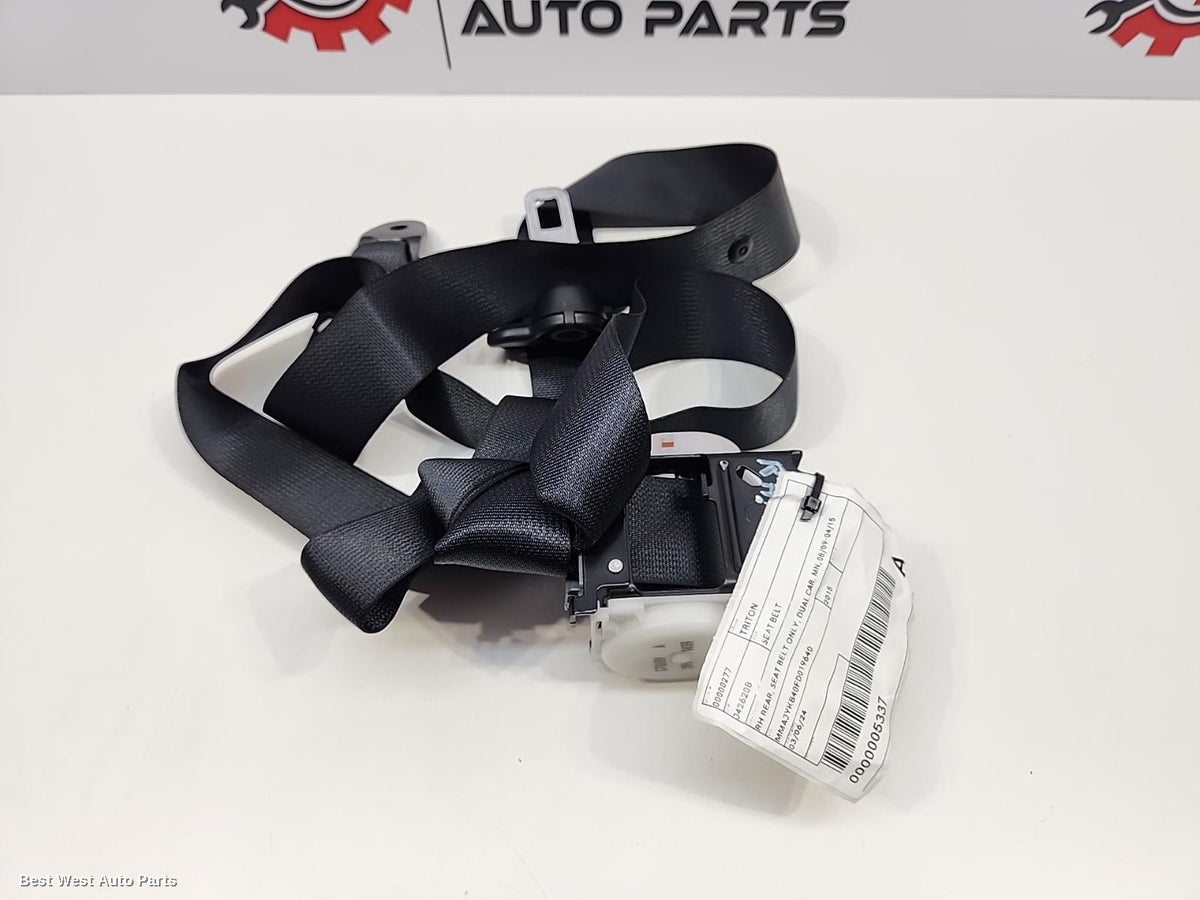 2015 MITSUBISHI TRITON Seatbelt/Stalk