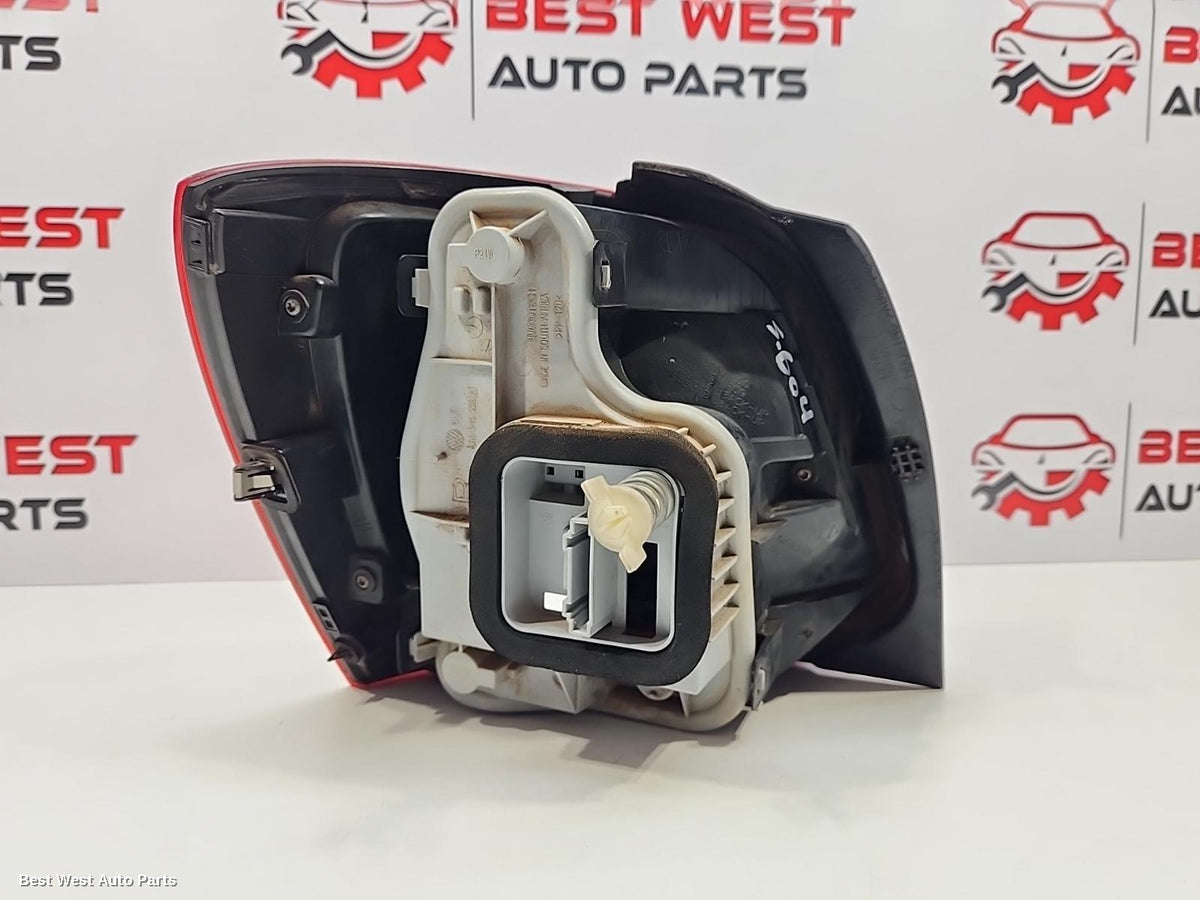 2011 VOLKSWAGEN POLO Right Taillight