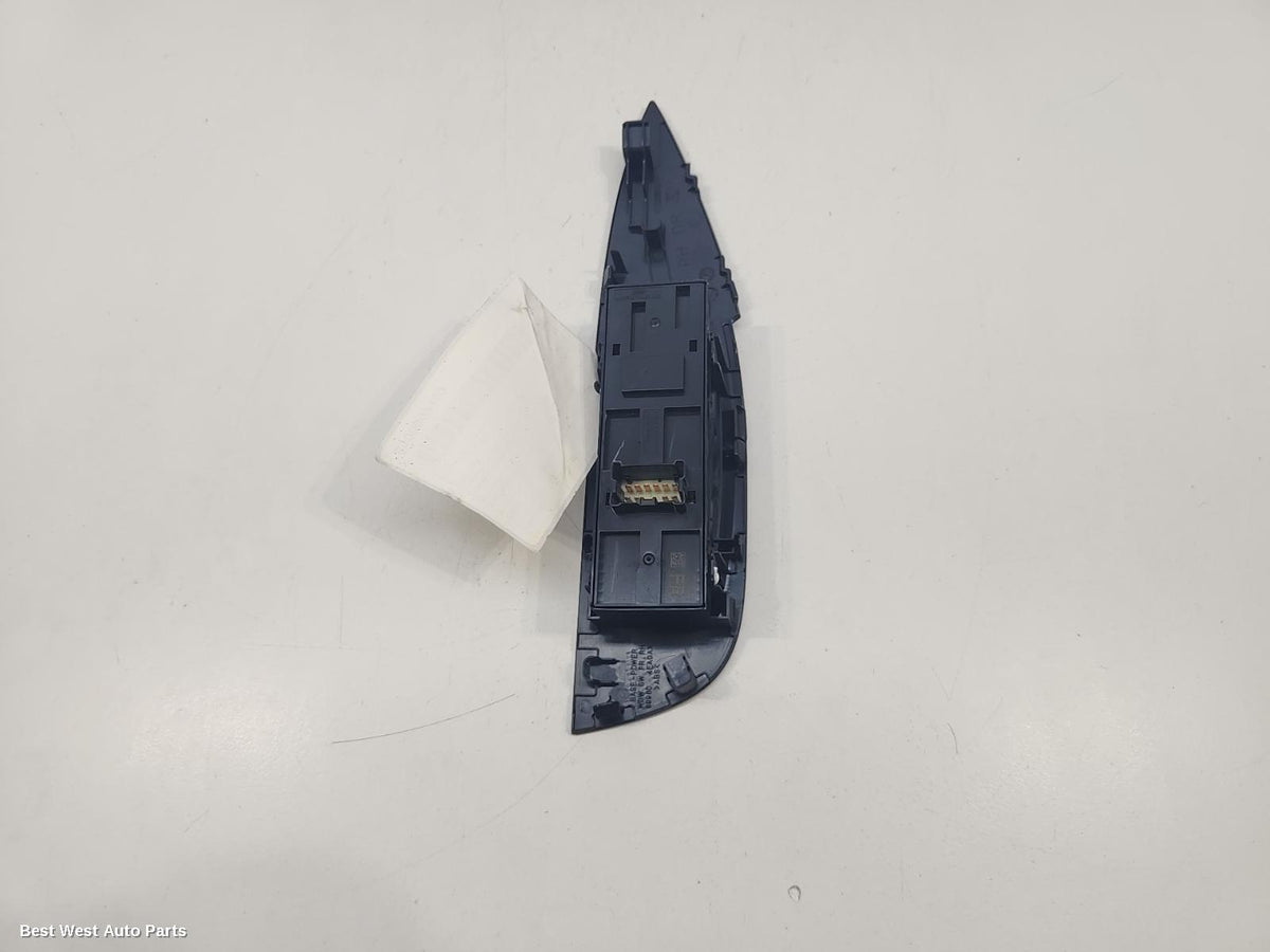 2019 NISSAN QASHQAI Pwr Dr Wind Switch