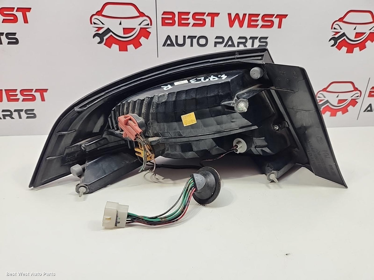 2008 FORD FALCON Right Taillight