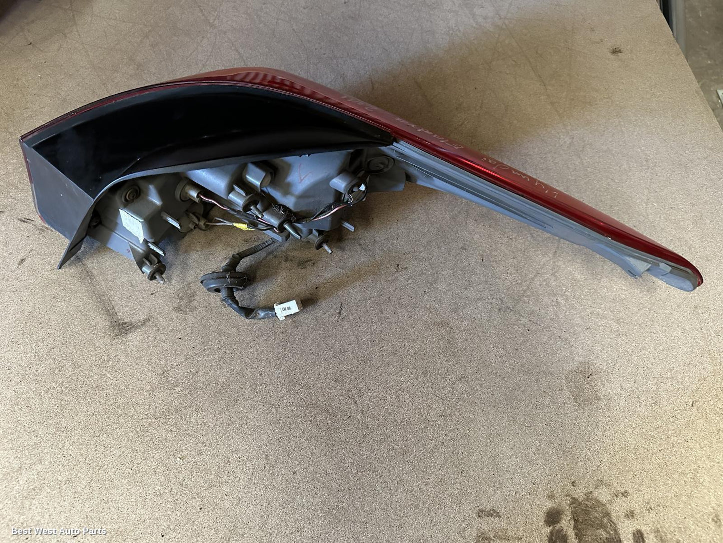2011 HYUNDAI ELANTRA Left Taillight