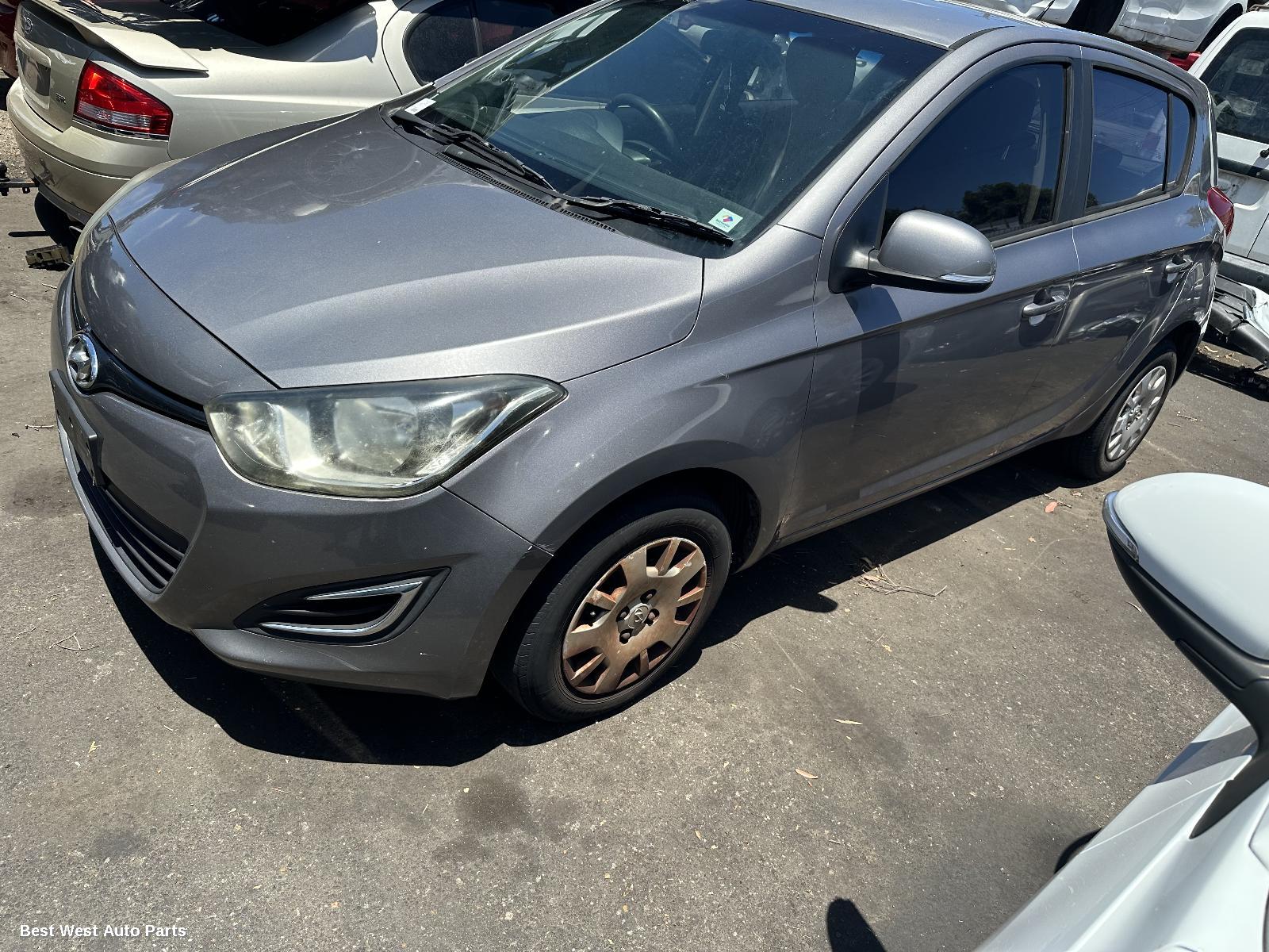 2013 HYUNDAI I20 A/C Condenser