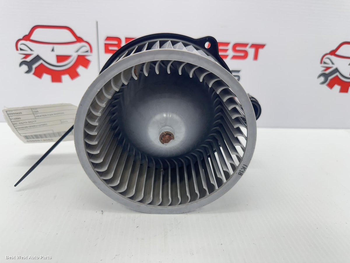 2014 HYUNDAI I30 Heater Fan Motor