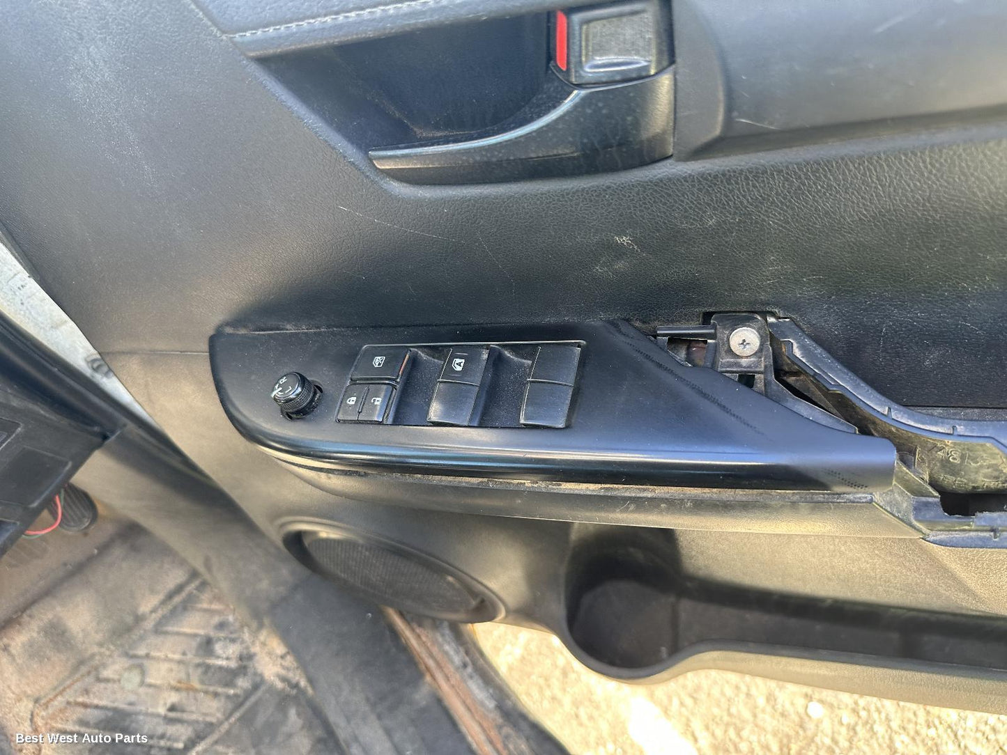 2019 TOYOTA HILUX Pwr Dr Wind Switch