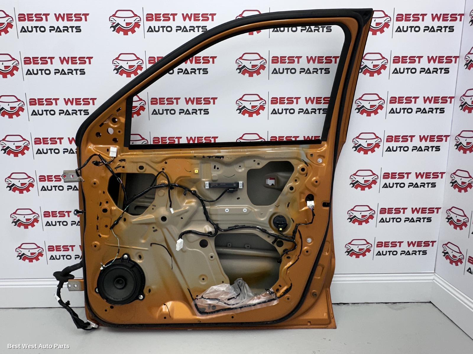 2024 MITSUBISHI TRITON Right Front Door