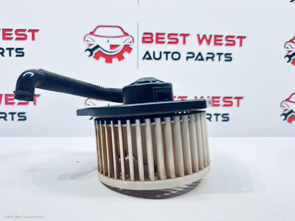 2018 NISSAN NAVARA Heater Fan Motor