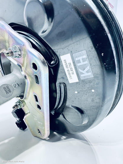2024 TOYOTA HILUX Brake Booster