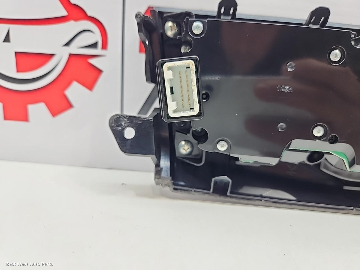 2012 NISSAN MURANO Radio/Cd/Dvd/Sat/Tv