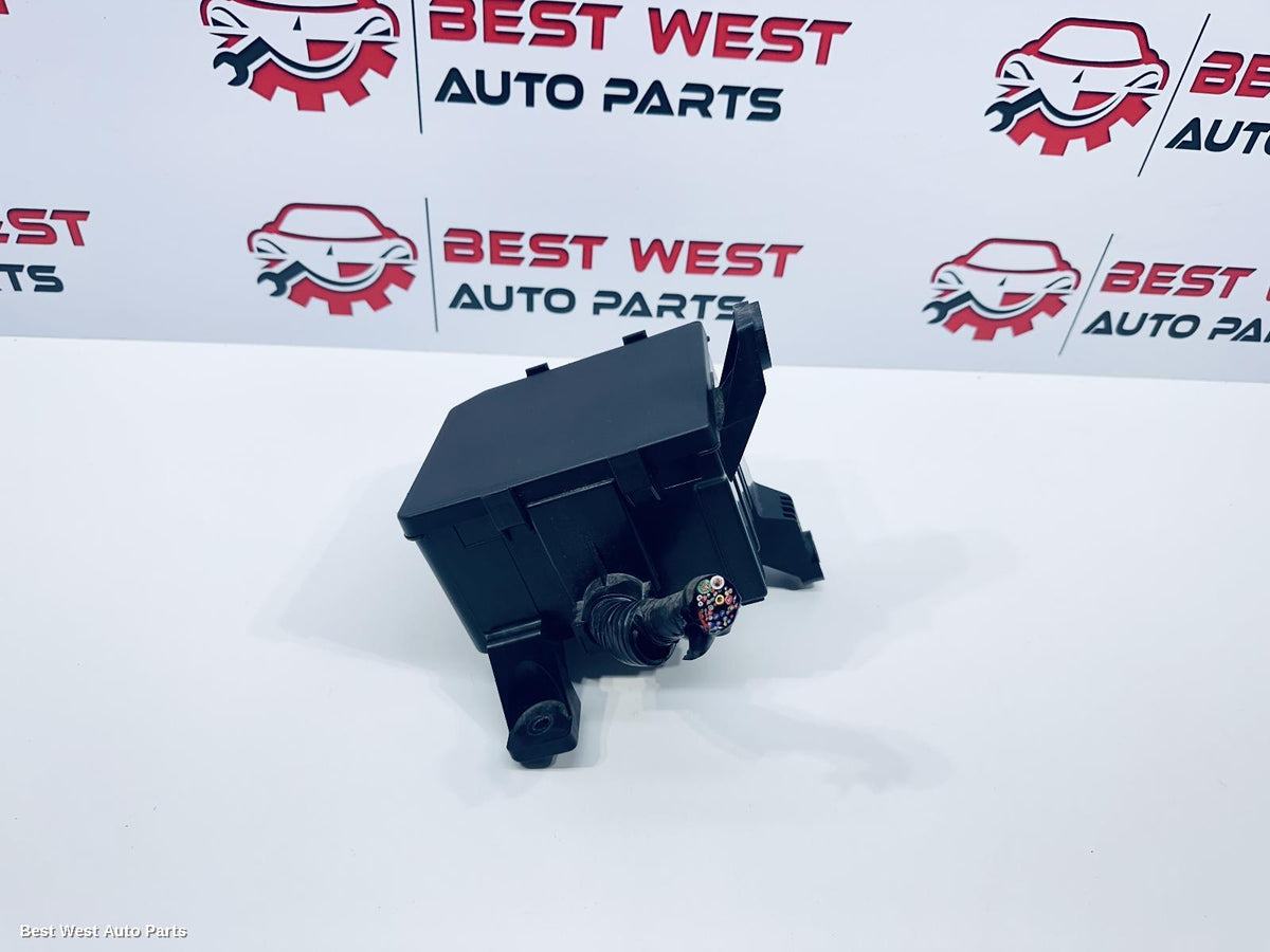 2024 NISSAN NAVARA Fuse Box
