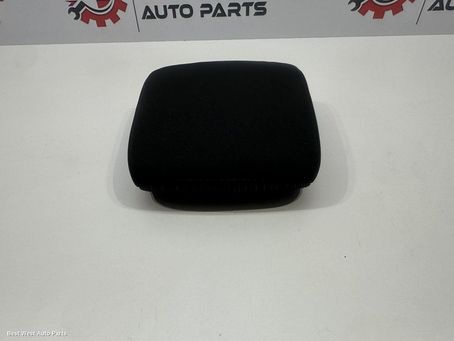 2024 TOYOTA HILUX Headrest
