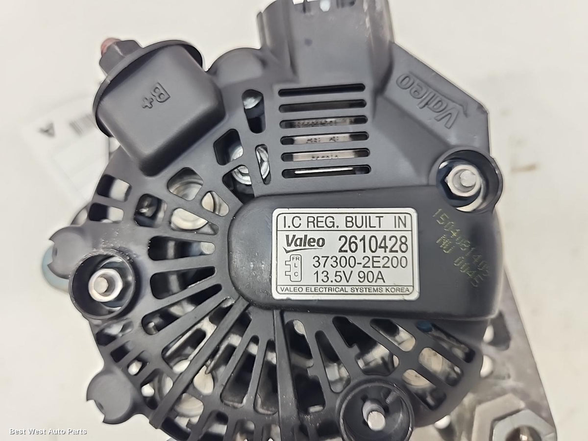 2015 HYUNDAI I30 Alternator