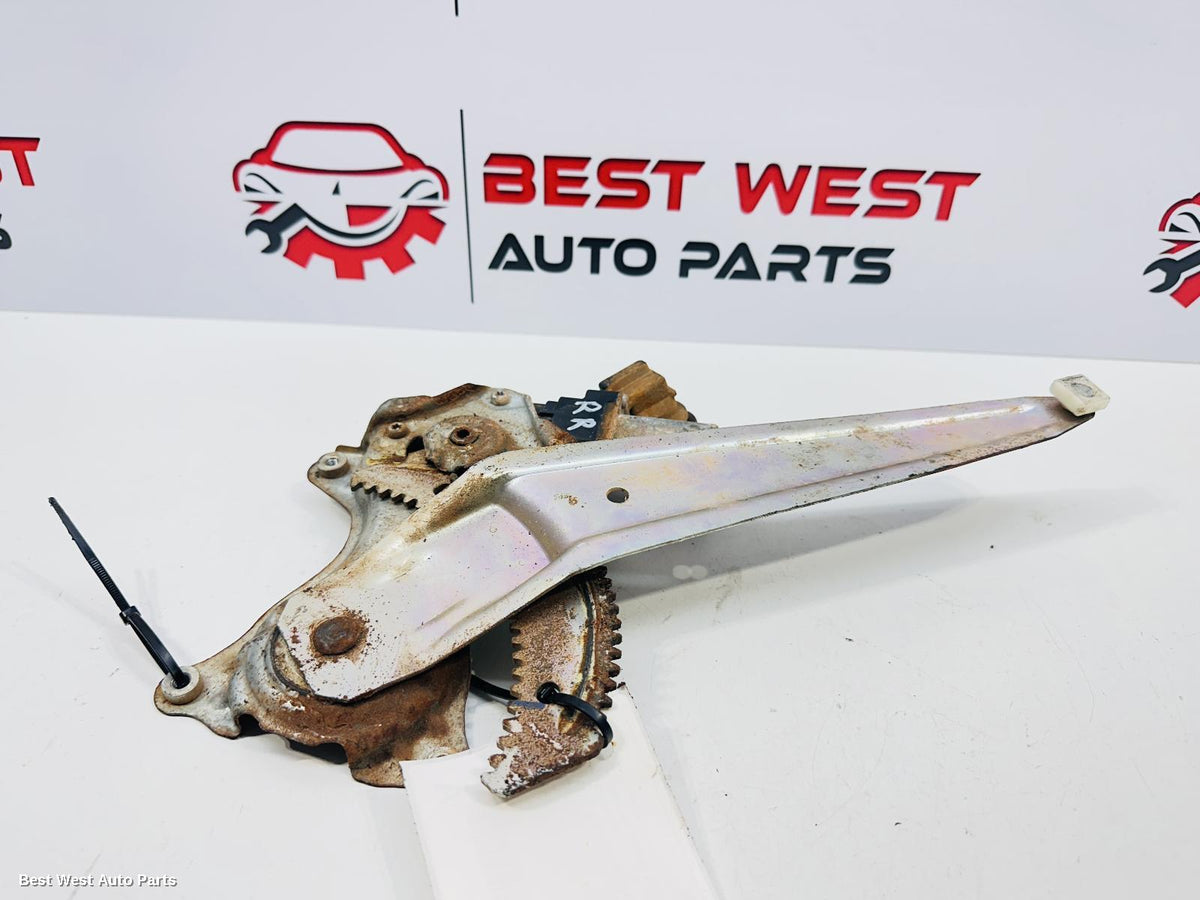 2019 TOYOTA HILUX Right Rear Wnd Reg/Motor