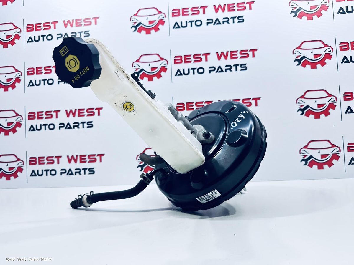 2018 HYUNDAI I30 Brake Booster