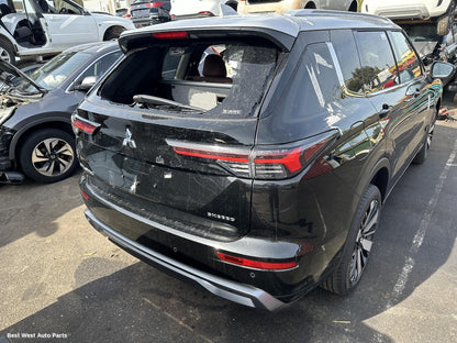 2025 MITSUBISHI OUTLANDER Right Taillight