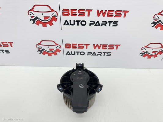 2018 TOYOTA HILUX Heater Fan Motor