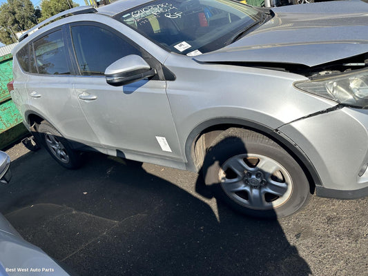 2014 TOYOTA RAV4 Right Front Door