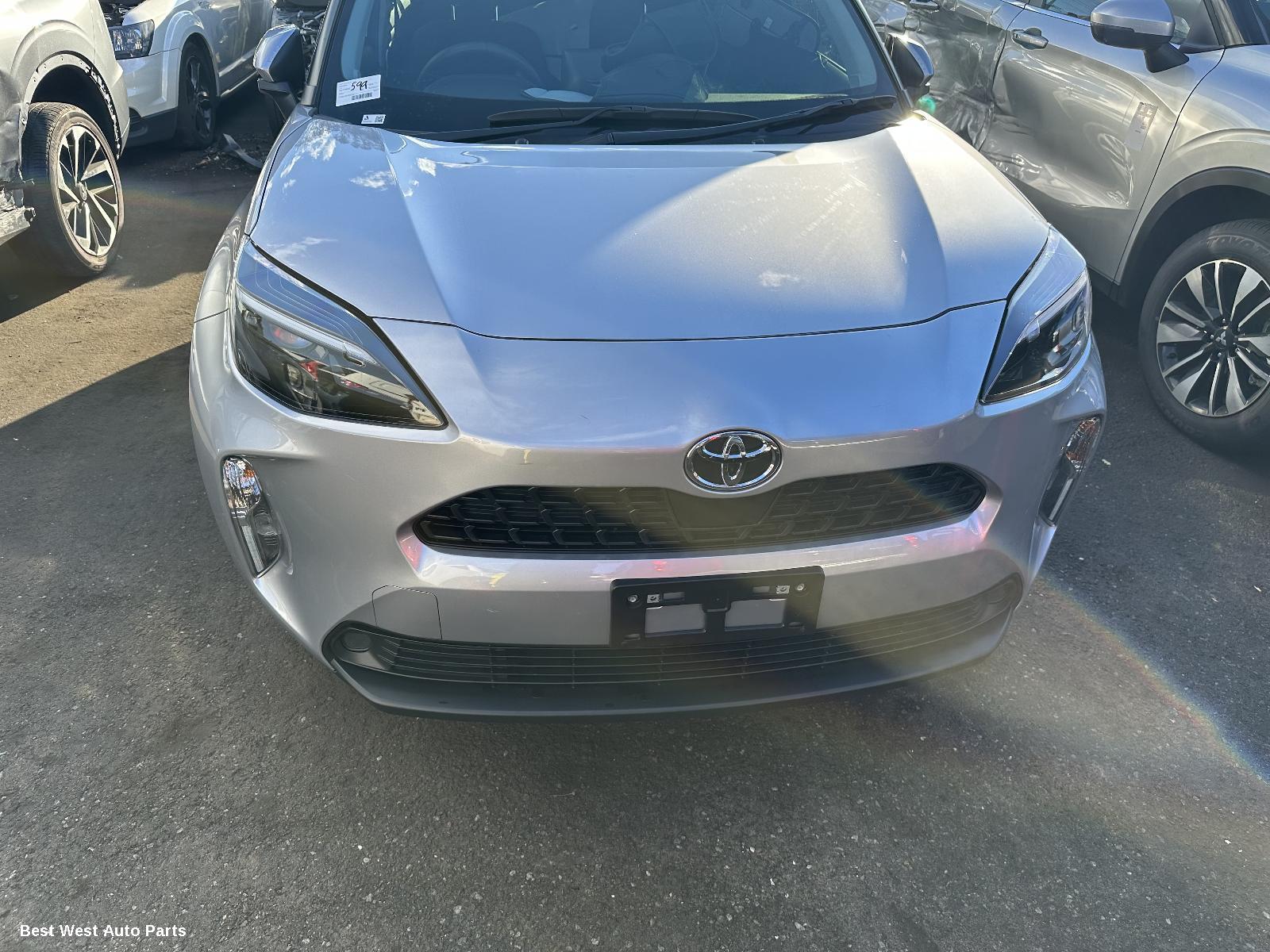 2024 TOYOTA YARIS CROSS Bonnet