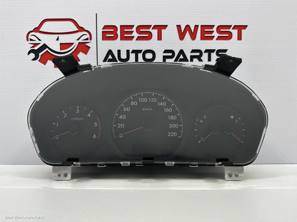 2015 HYUNDAI ILOAD/IMAX Instrument Cluster