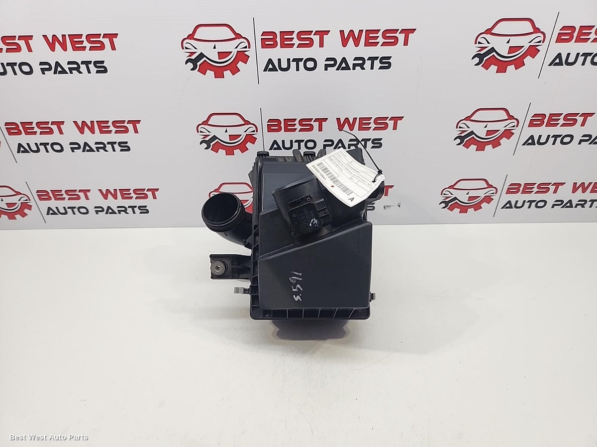 2011 MAZDA 3 Air Cleaner/Box