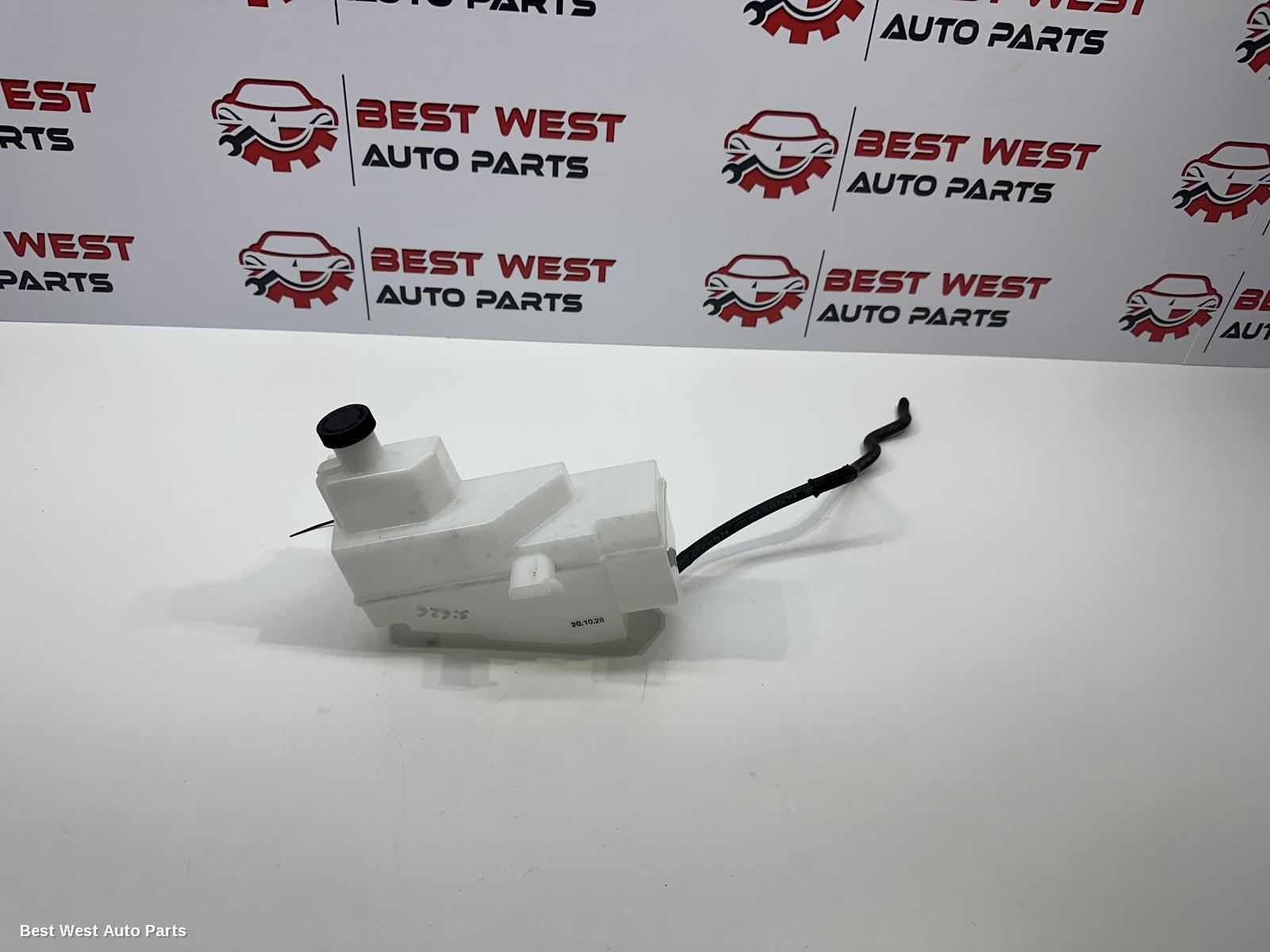 2021 NISSAN XTRAIL Washer Bottle
