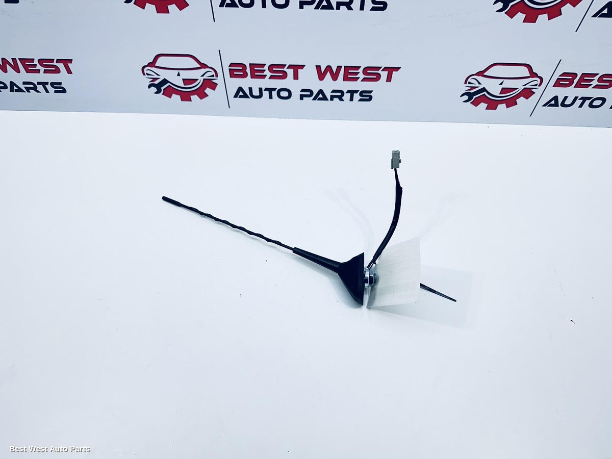 2024 NISSAN NAVARA Antenna