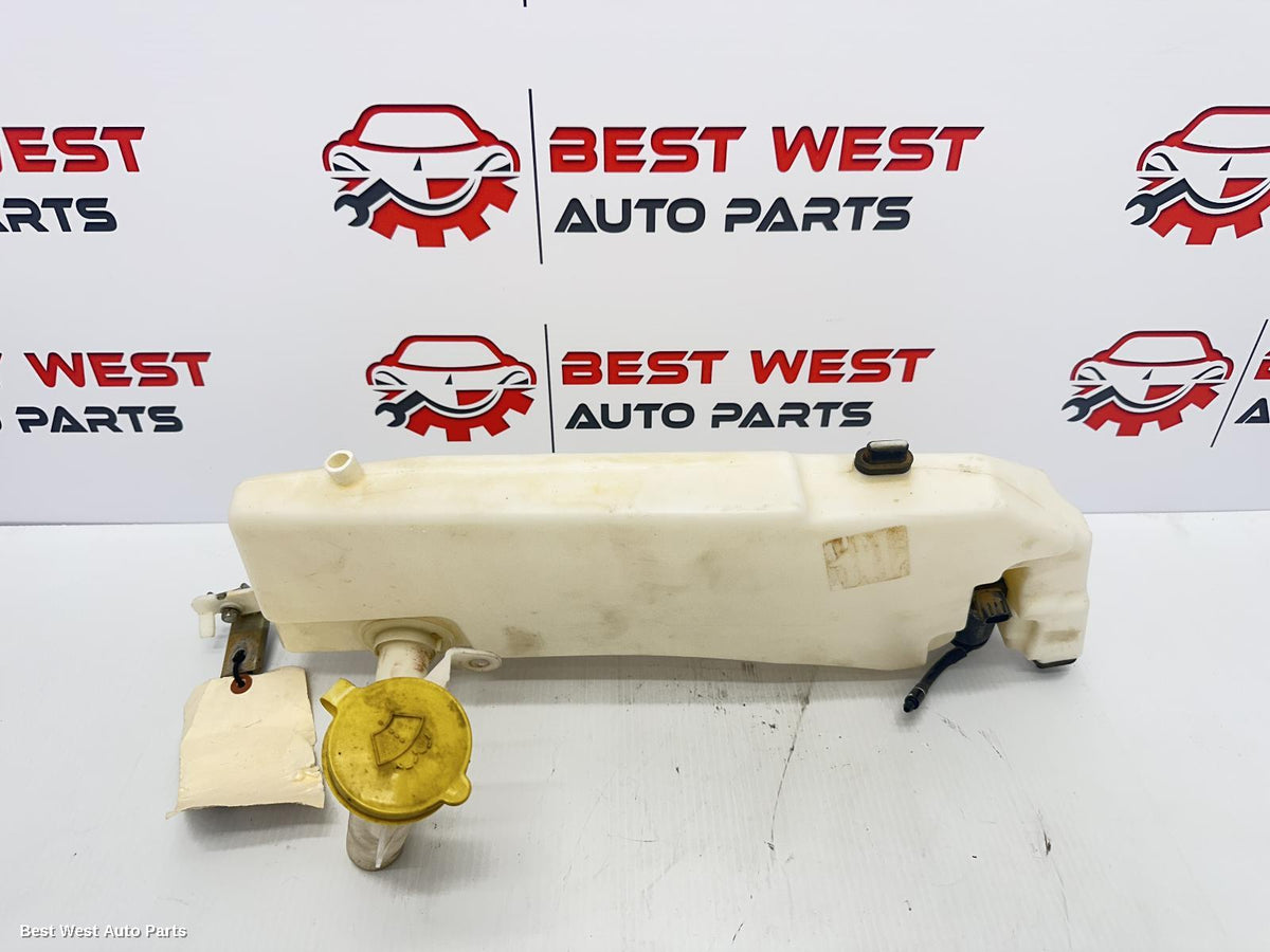 2017 HOLDEN COLORADO Washer Bottle