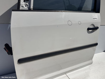 2013 VOLKSWAGEN CADDY Left Front Door