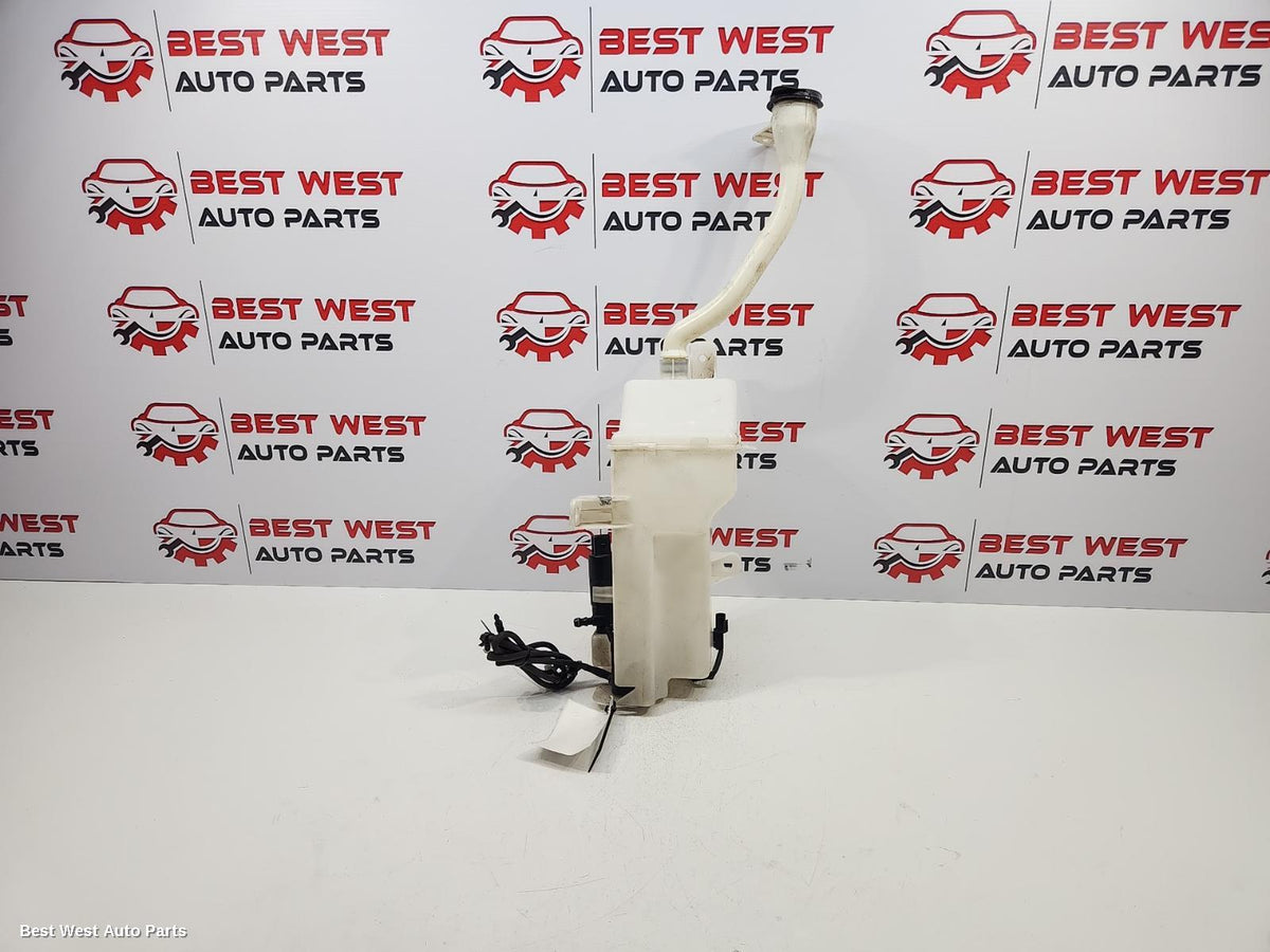 2019 LDV G10 Washer Bottle