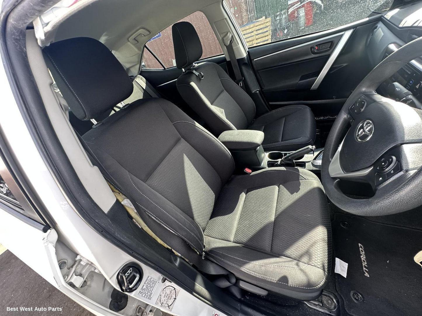 2017 TOYOTA COROLLA Front Seat