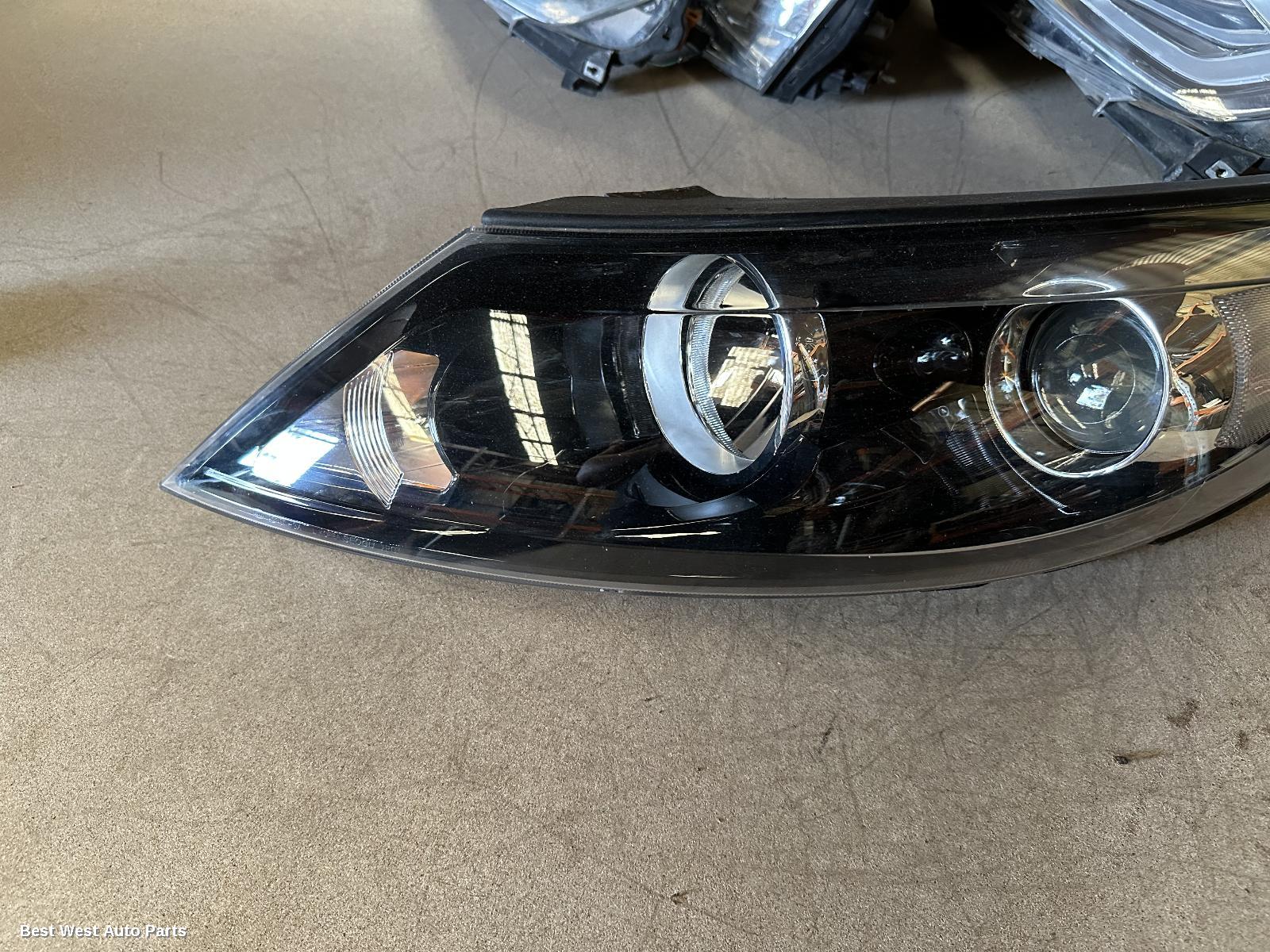 2014 KIA SPORTAGE Left Headlamp