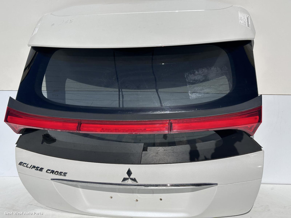 2018 MITSUBISHI ECLIPSE CROSS Bootlid/Tailgate