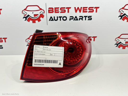 2008 HYUNDAI ELANTRA Right Taillight