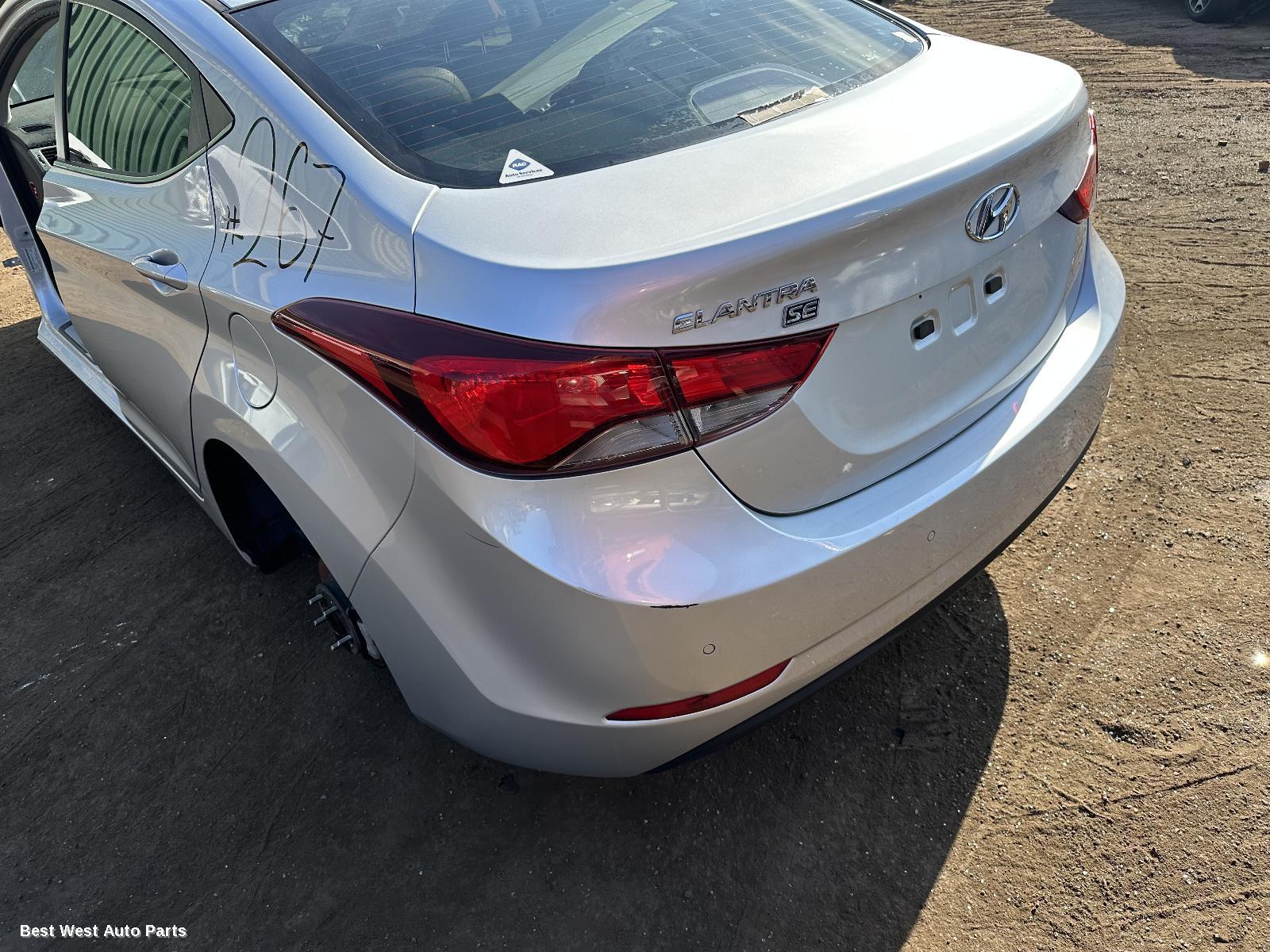 2015 HYUNDAI ELANTRA Left Taillight