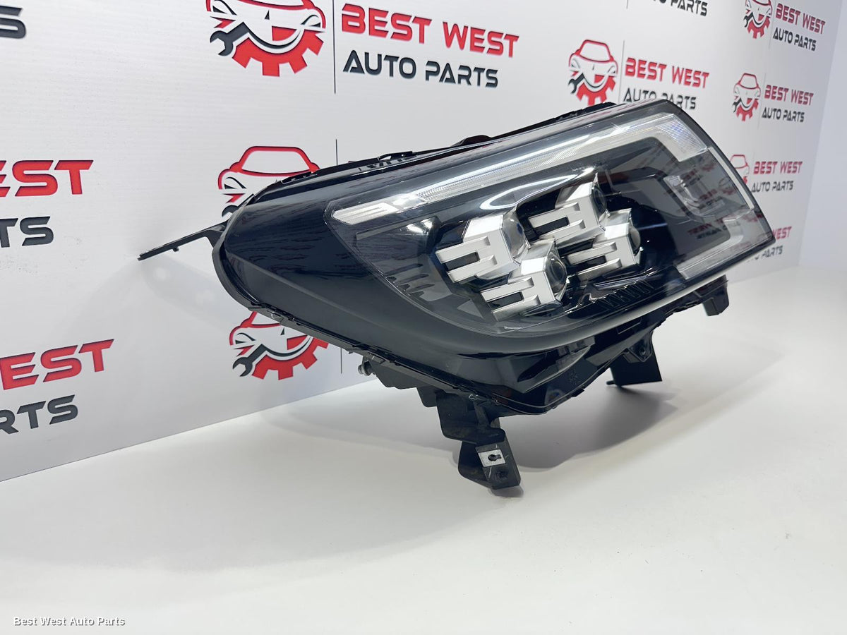 2021 NISSAN NAVARA Right Headlamp