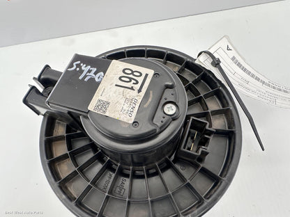 2017 MITSUBISHI PAJERO Heater Fan Motor