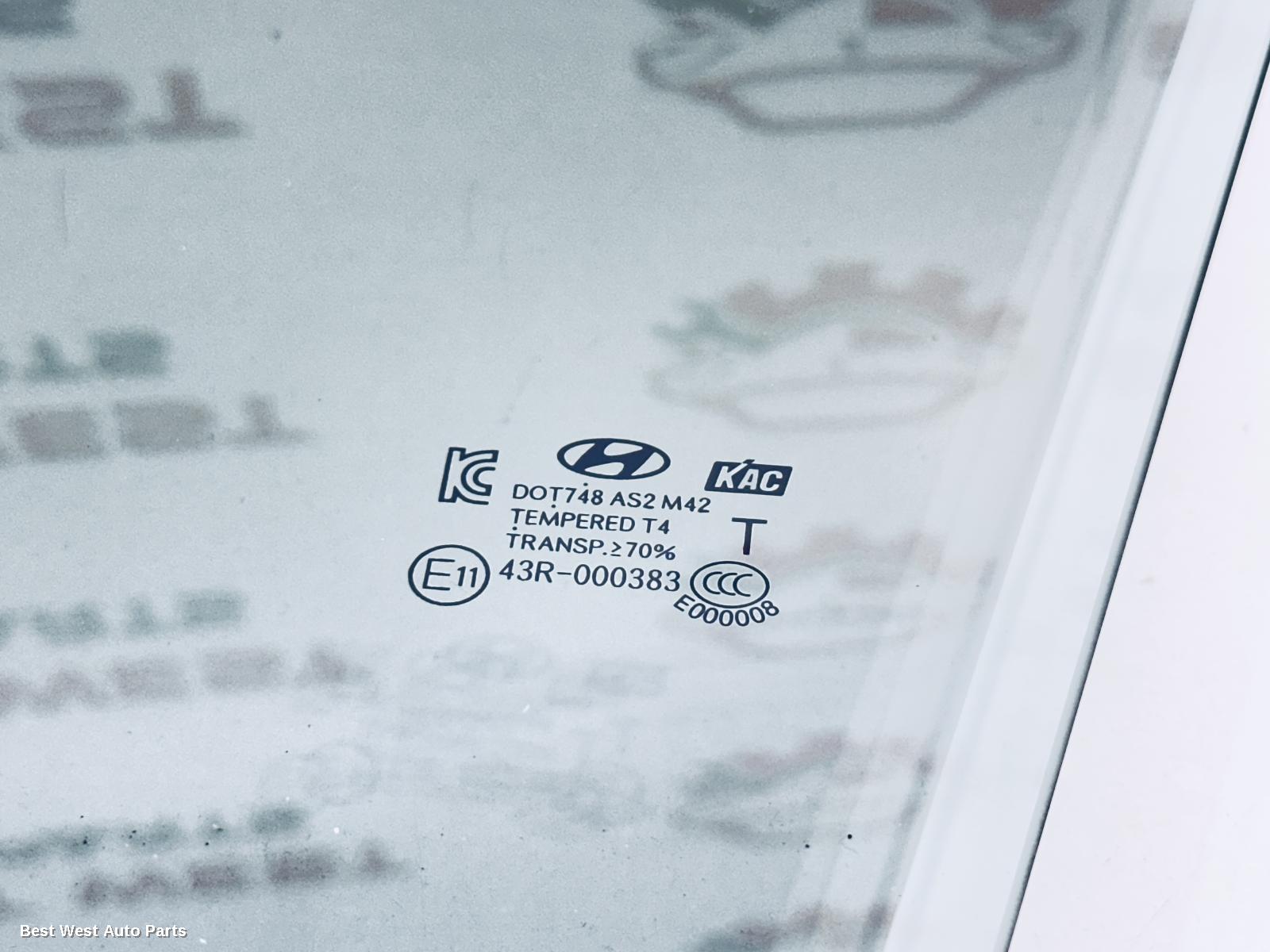 2015 HYUNDAI I30 Left Front Door Window
