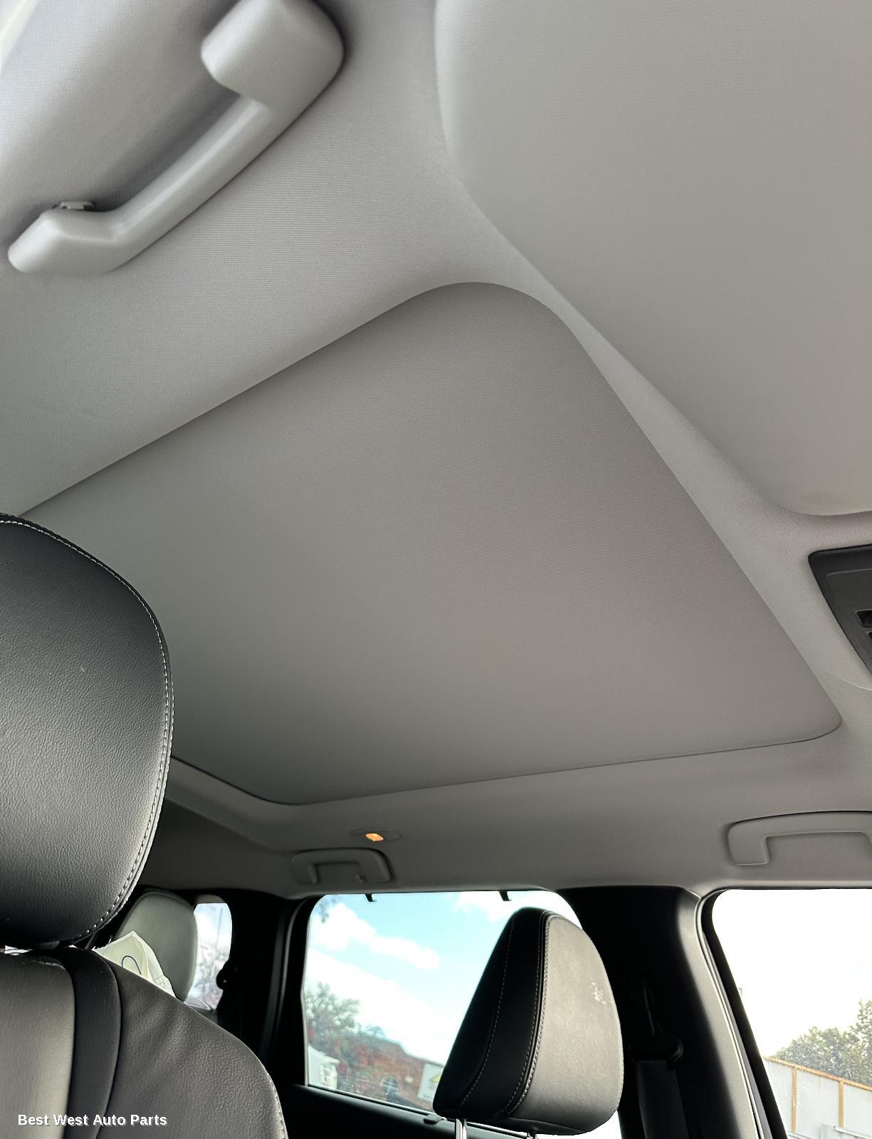 2023 MITSUBISHI OUTLANDER Roof Glass/Sunroof/T