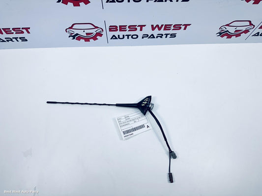 2021 NISSAN NAVARA Antenna