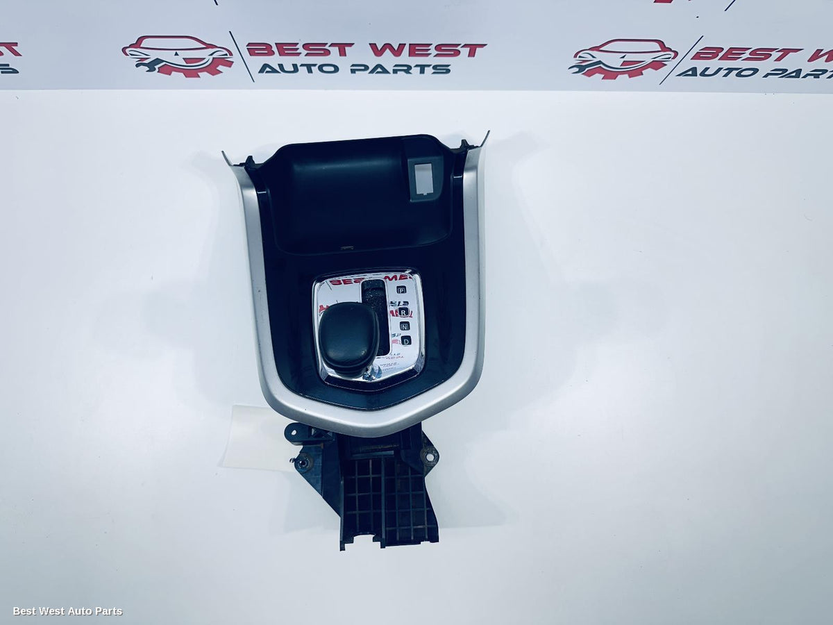 2018 NISSAN NAVARA Gear Stick/Shifter