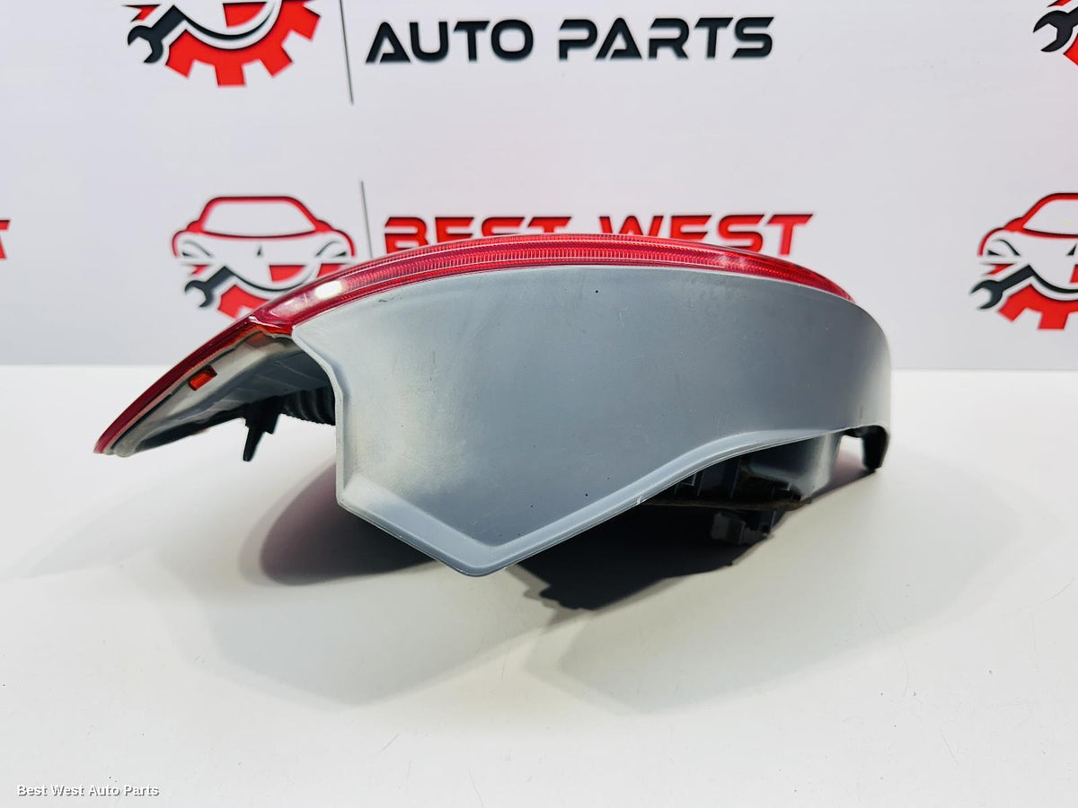 2003 TOYOTA ECHO Right Taillight