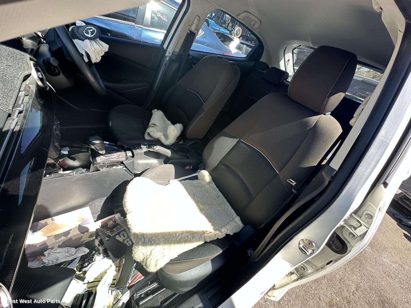 2021 MAZDA 2 Front Seat