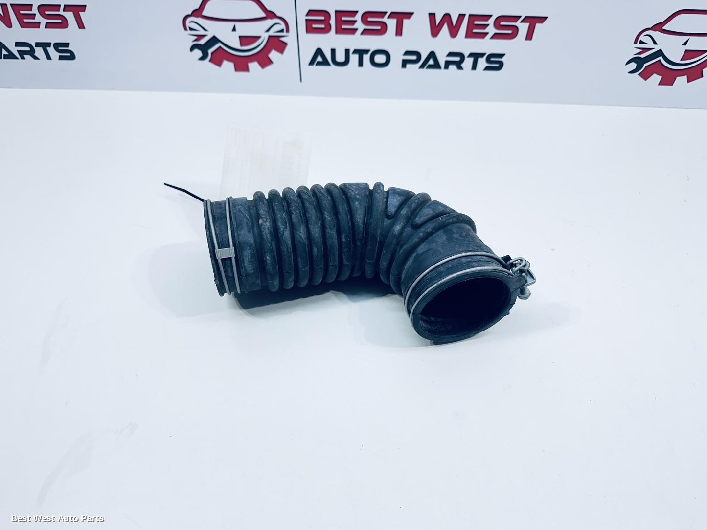 2024 TOYOTA HILUX Air Cleaner Duct/Hos
