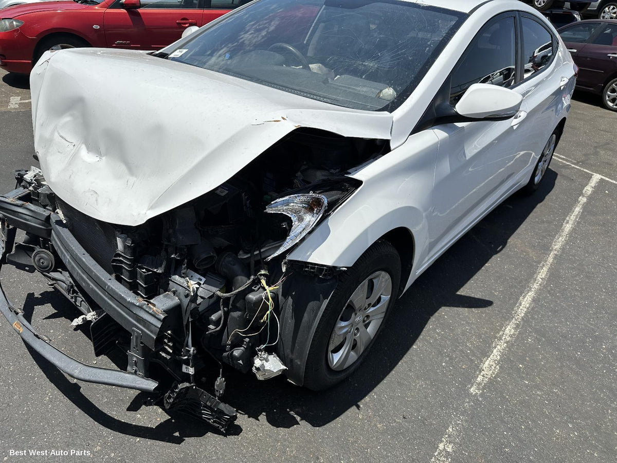2012 HYUNDAI ELANTRA Right Front Door Window