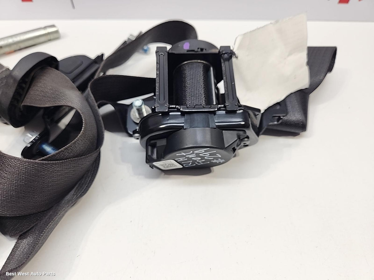 2017 HOLDEN COLORADO Seatbelt/Stalk