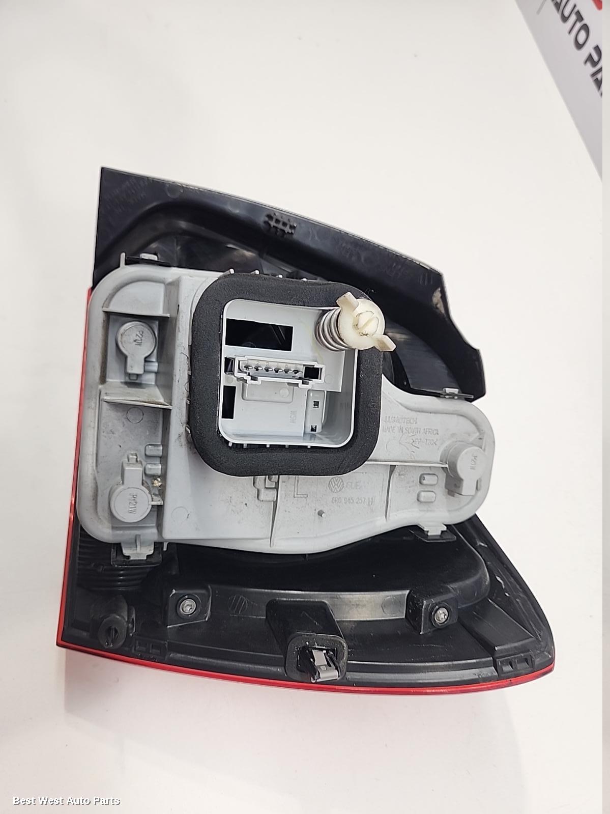 2012 VOLKSWAGEN POLO Left Taillight