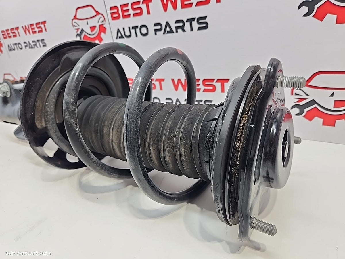2025 TOYOTA RAV4 Left Front Strut