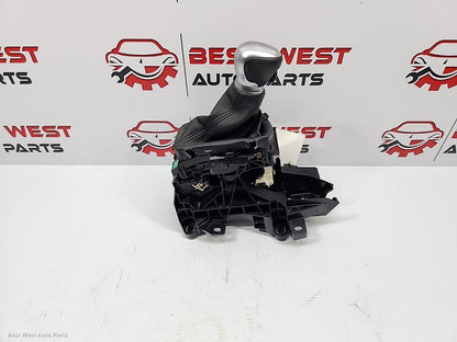 2020 TOYOTA C-HR Gear Stick/Shifter