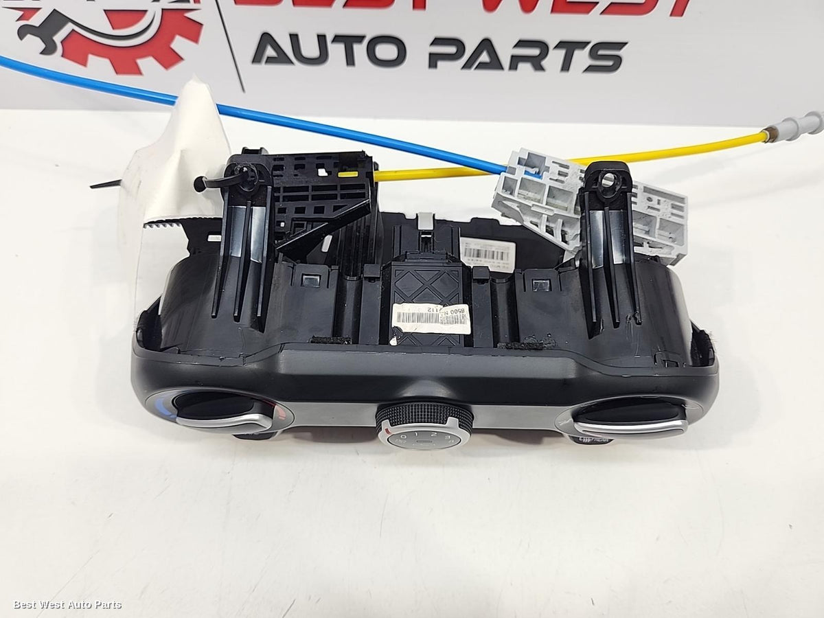 2018 KIA RIO Heater/Ac Controls