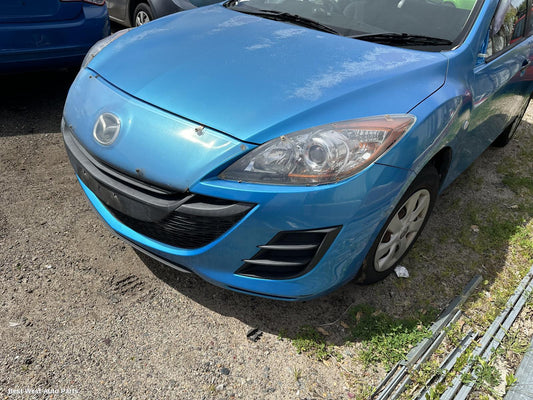 2010 MAZDA 3 Left Front Door